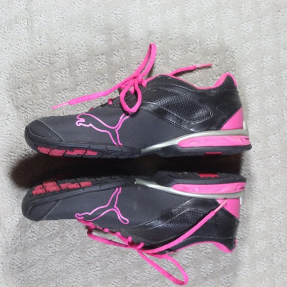 Puma Size 7 Black and Pink Running Shoes - NWOT - Picture 3 of 6